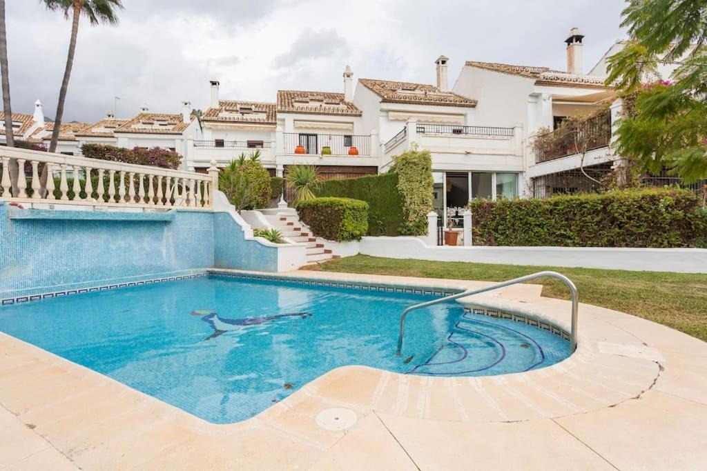 Stylish Spanish 3 Bd Townhouse On The Golden Mile Marbella Bagian luar foto