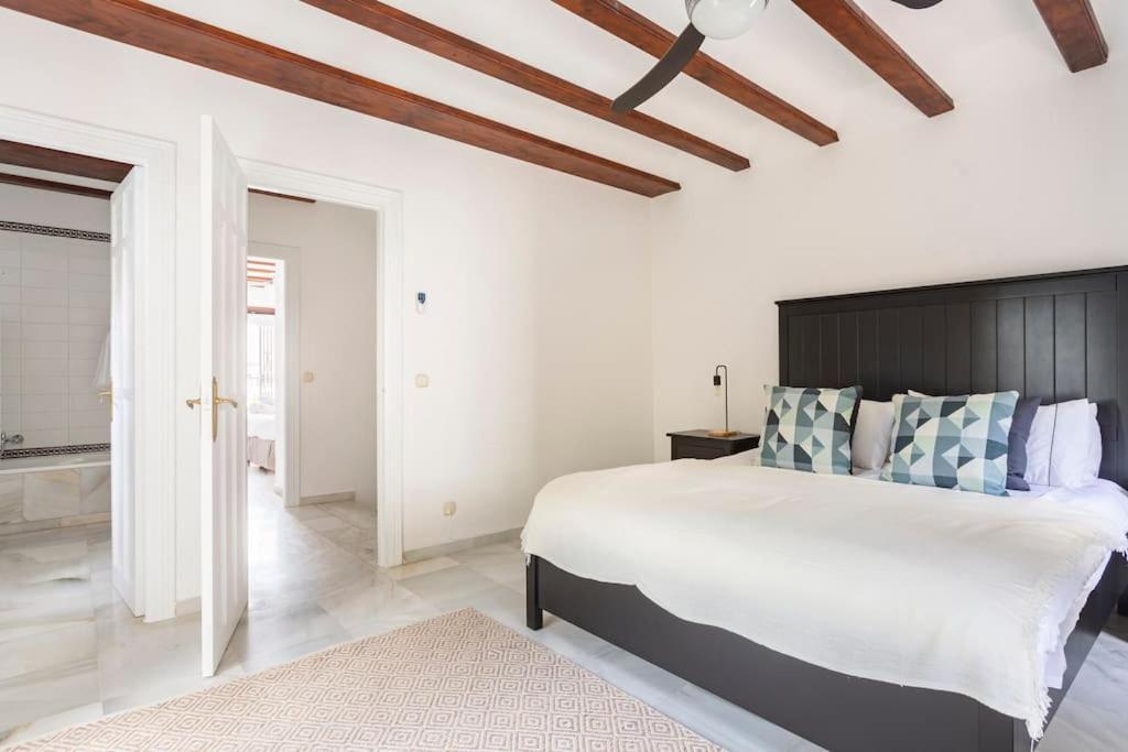 Stylish Spanish 3 Bd Townhouse On The Golden Mile Marbella Bagian luar foto